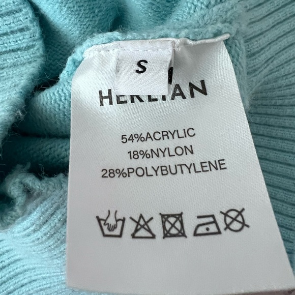 Herlian V Collar Knitted Sweater Baby Blue - Picture 9 of 9